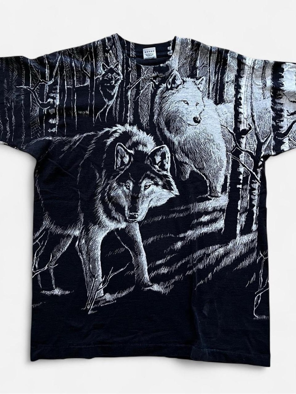 Men's Vintage 90s Graphic Tee XL Single Stitch Wolves In Forest Cabincore USA